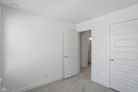 6634 Halsey Street Zionsville IN 46077