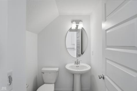 6634 Halsey Street Zionsville IN 46077