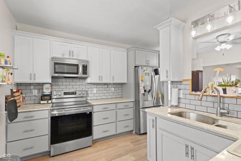 439 S Oakland Avenue Indianapolis IN 46201