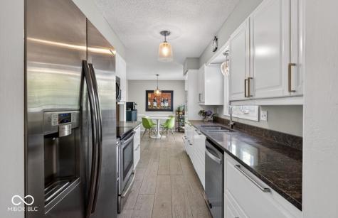 1026 Selkirk Lane Indianapolis IN 46260
