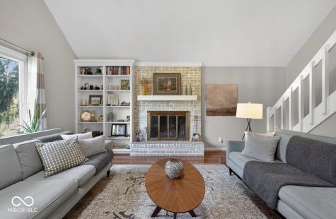 1026 Selkirk Lane Indianapolis IN 46260