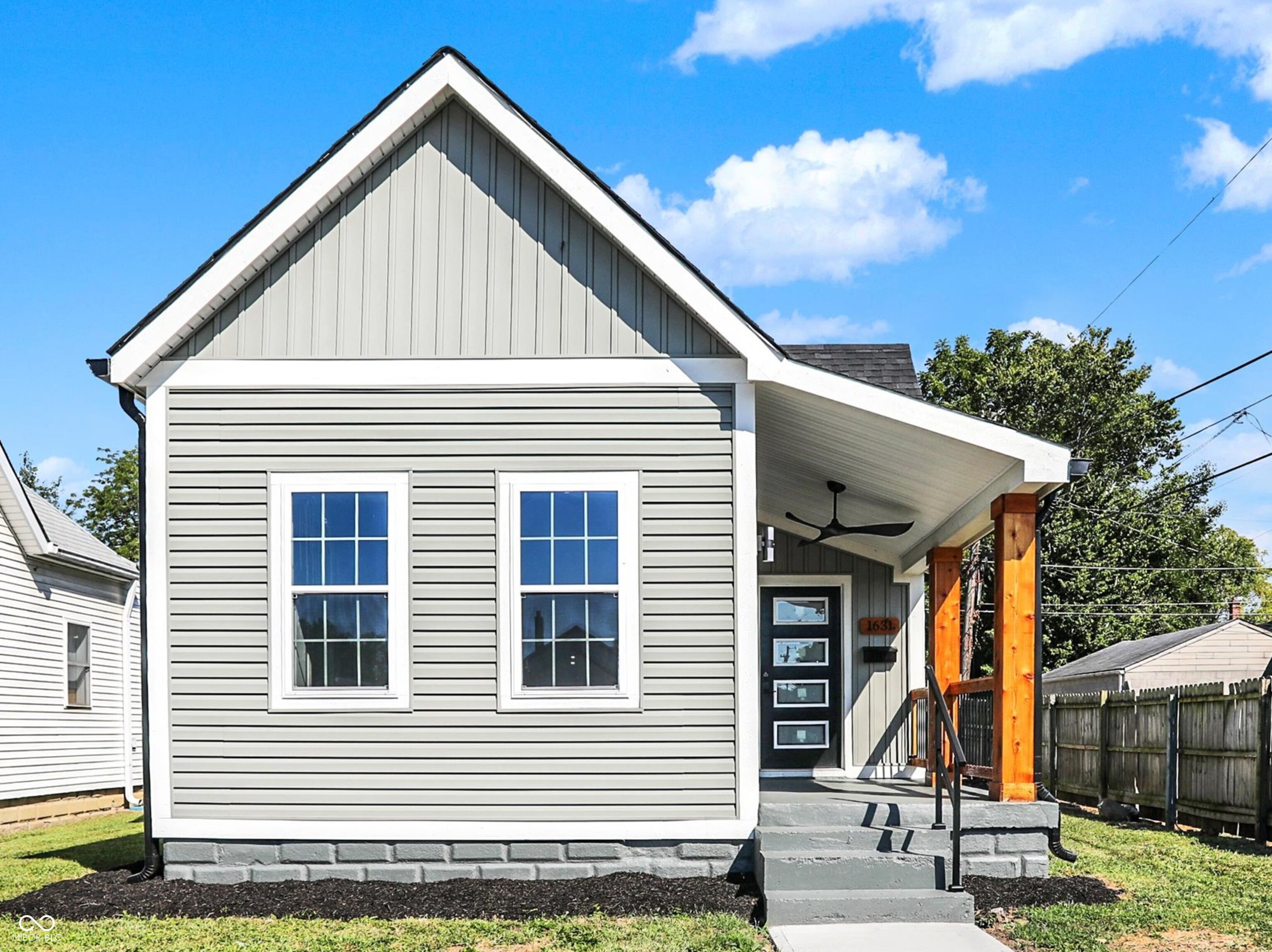 1631 Brier Place Indianapolis IN 46203