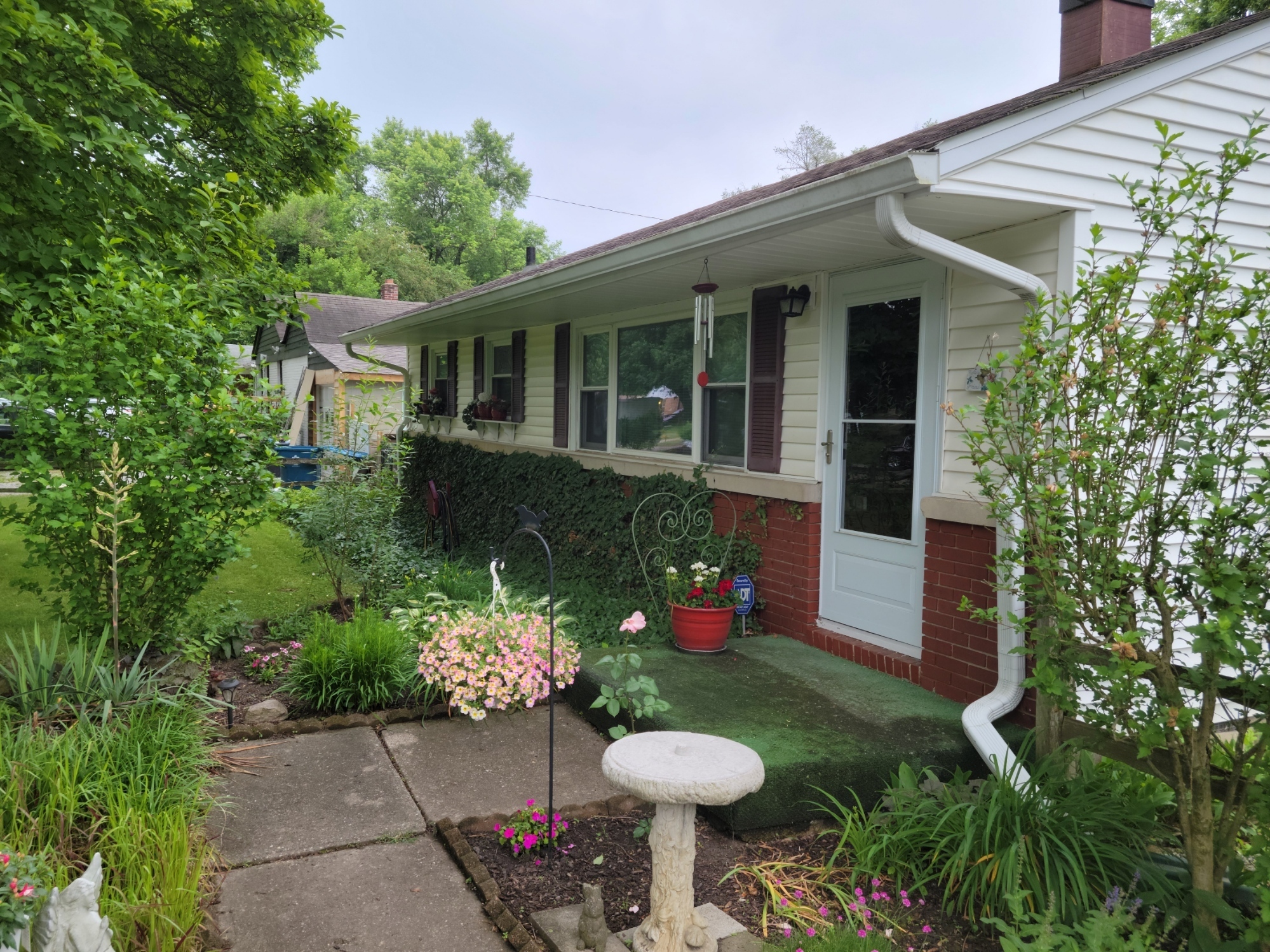 6122 Bettcher Avenue Indianapolis IN 46228