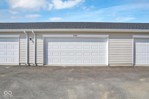 8562 Goldfinch Road Brownsburg IN 46112