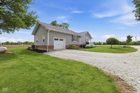 10493 N Us Highway 231 Roachdale IN 46172