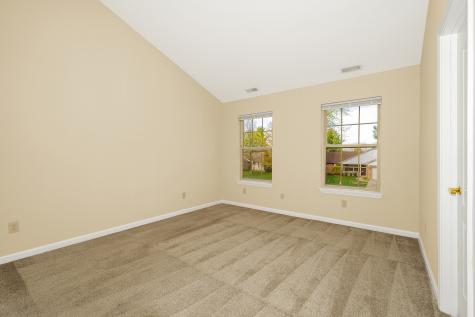 5749 Oakcrest Drive Indianapolis IN 46237