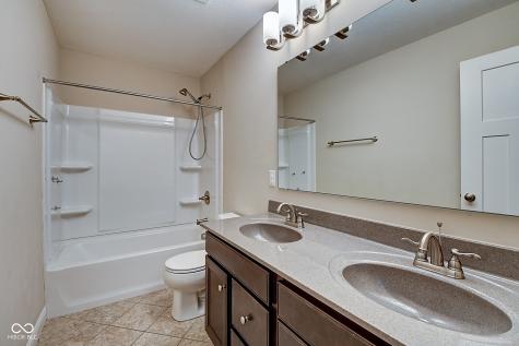 6022 Easy Lane Indianapolis IN 46259