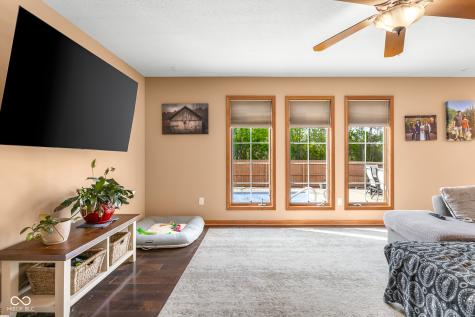 2093 Iroquois Trail Columbus IN 47203