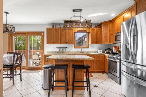 2093 Iroquois Trail Columbus IN 47203