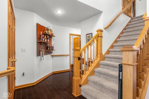 2093 Iroquois Trail Columbus IN 47203
