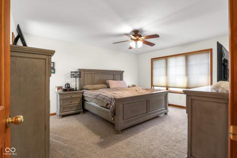 2093 Iroquois Trail Columbus IN 47203