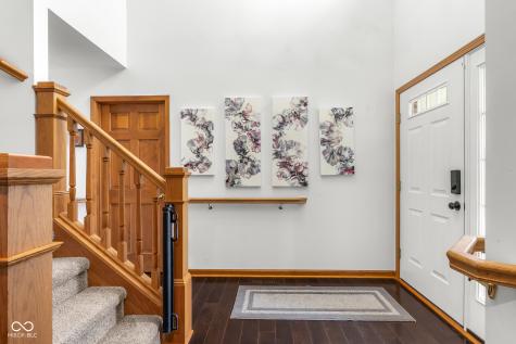 2093 Iroquois Trail Columbus IN 47203