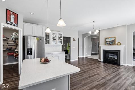 9257 Thames Drive Avon IN 46123