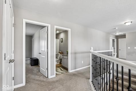 9257 Thames Drive Avon IN 46123
