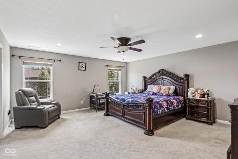 9257 Thames Drive Avon IN 46123