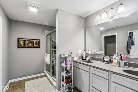 9257 Thames Drive Avon IN 46123