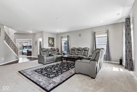 9257 Thames Drive Avon IN 46123