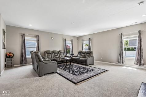 9257 Thames Drive Avon IN 46123