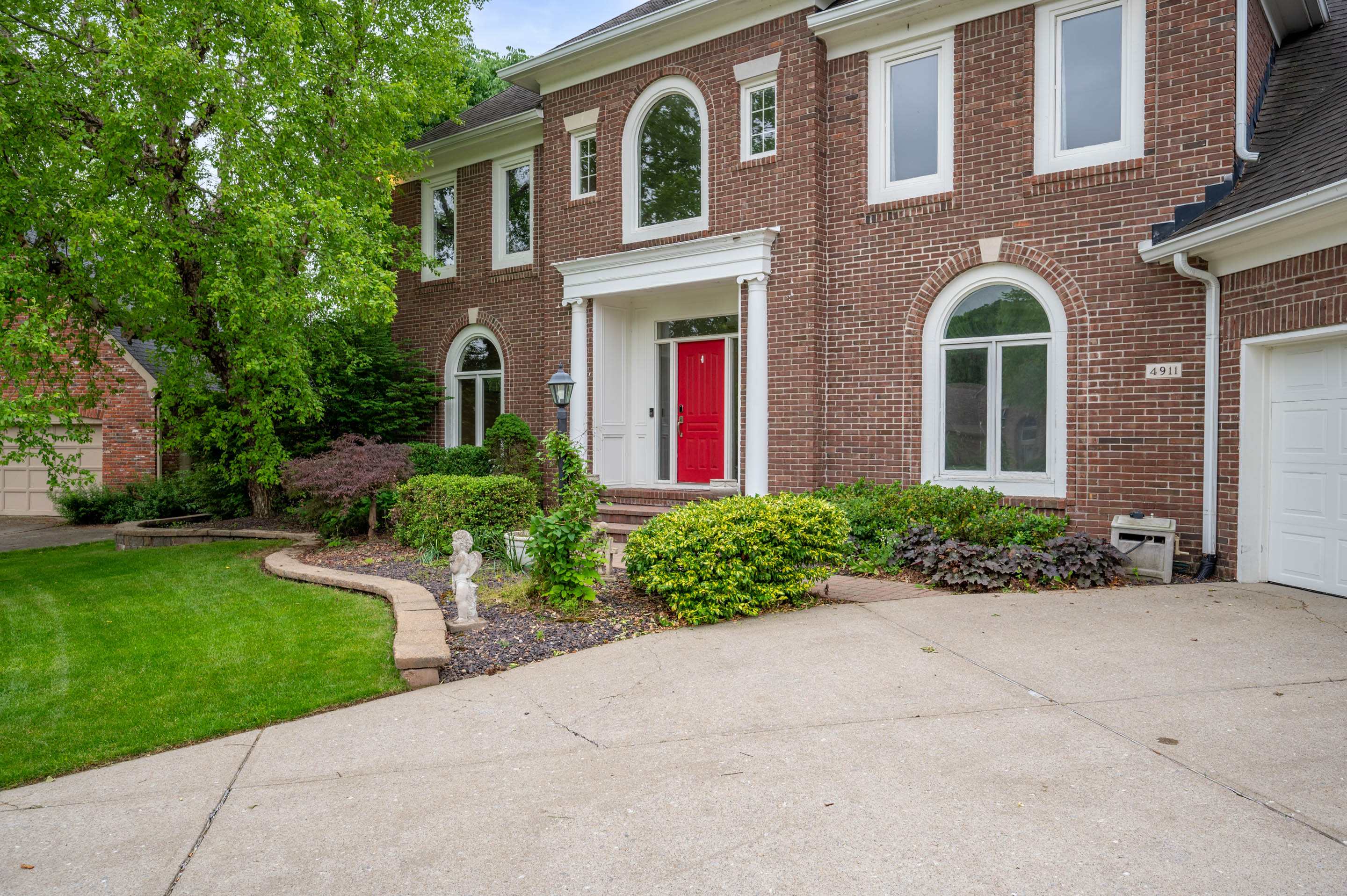 4911 Regency Place Carmel IN 46033