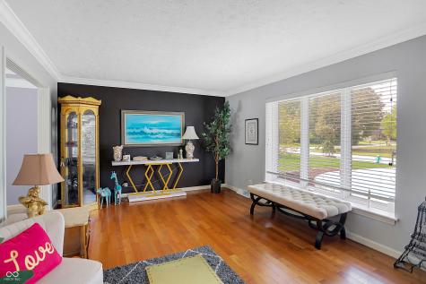 6903 Glacier Drive Indianapolis IN 46217