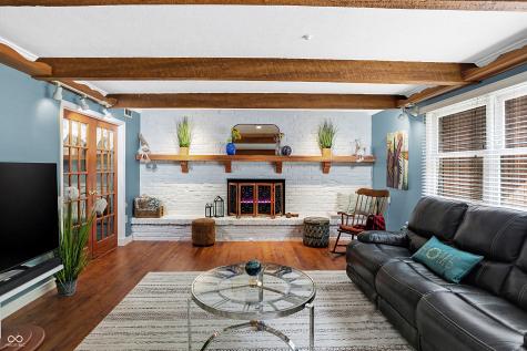 6903 Glacier Drive Indianapolis IN 46217
