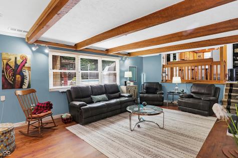 6903 Glacier Drive Indianapolis IN 46217