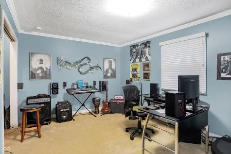 6903 Glacier Drive Indianapolis IN 46217