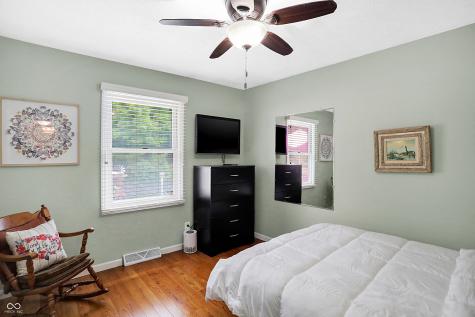 6903 Glacier Drive Indianapolis IN 46217