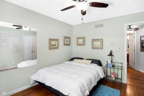 6903 Glacier Drive Indianapolis IN 46217