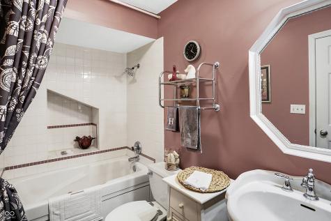 6903 Glacier Drive Indianapolis IN 46217