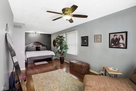 6903 Glacier Drive Indianapolis IN 46217