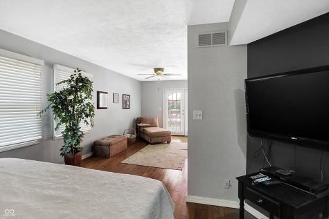 6903 Glacier Drive Indianapolis IN 46217