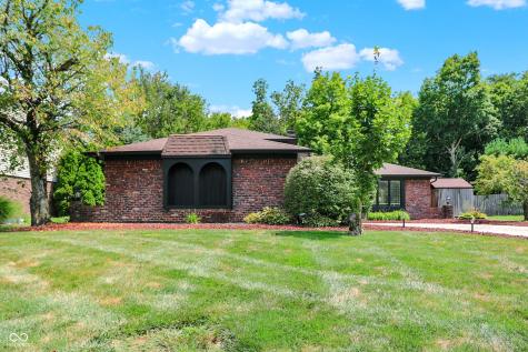 6903 Glacier Drive Indianapolis IN 46217