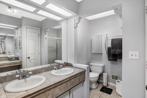 6903 Glacier Drive Indianapolis IN 46217