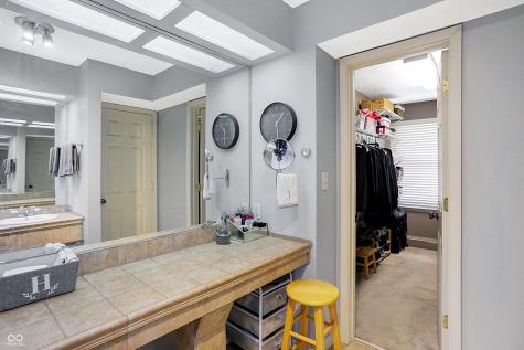 6903 Glacier Drive Indianapolis IN 46217