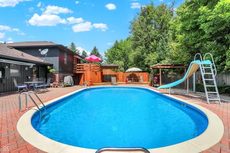 6903 Glacier Drive Indianapolis IN 46217