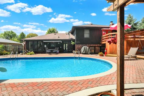 6903 Glacier Drive Indianapolis IN 46217