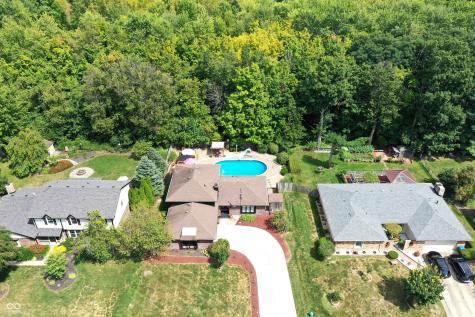 6903 Glacier Drive Indianapolis IN 46217