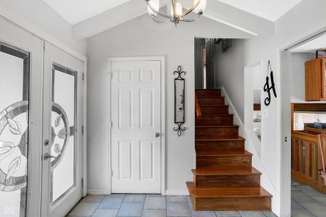 6903 Glacier Drive Indianapolis IN 46217
