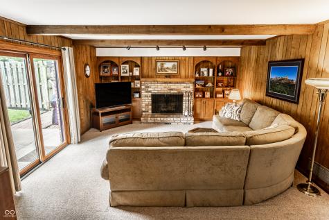 3229 E 69th Street Indianapolis IN 46220