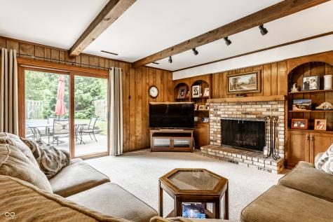 3229 E 69th Street Indianapolis IN 46220
