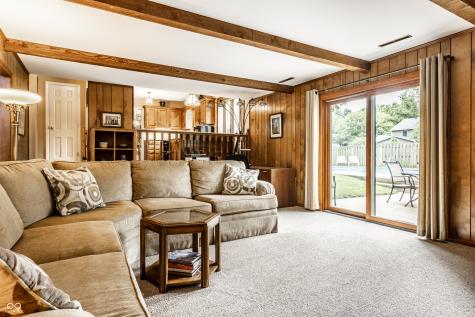 3229 E 69th Street Indianapolis IN 46220