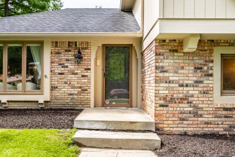 3229 E 69th Street Indianapolis IN 46220