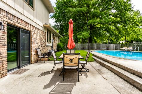 3229 E 69th Street Indianapolis IN 46220