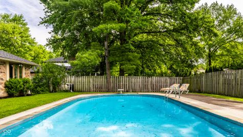 3229 E 69th Street Indianapolis IN 46220
