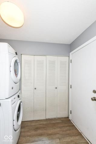 10121 Youngwood Lane Fishers IN 46038