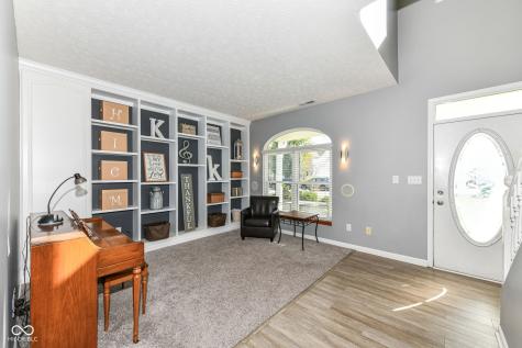 10121 Youngwood Lane Fishers IN 46038