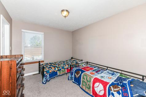 10121 Youngwood Lane Fishers IN 46038