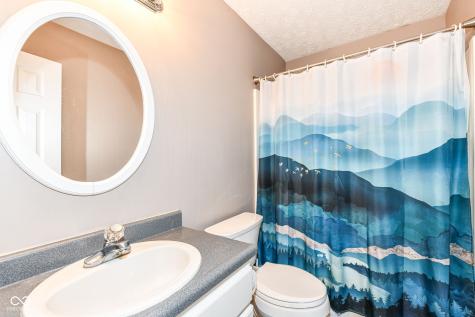 10121 Youngwood Lane Fishers IN 46038