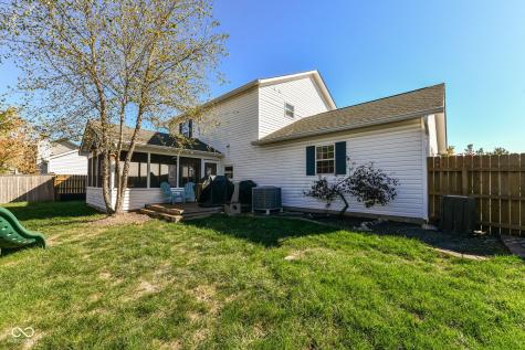 10121 Youngwood Lane Fishers IN 46038